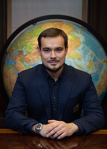 Антон  Юрманов